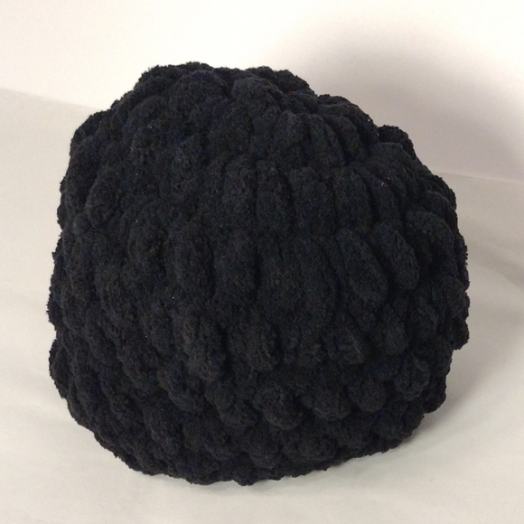 New Handmade Crocheted Soft Non-wool Black Beehive Hat XL - Picture 6 of 8